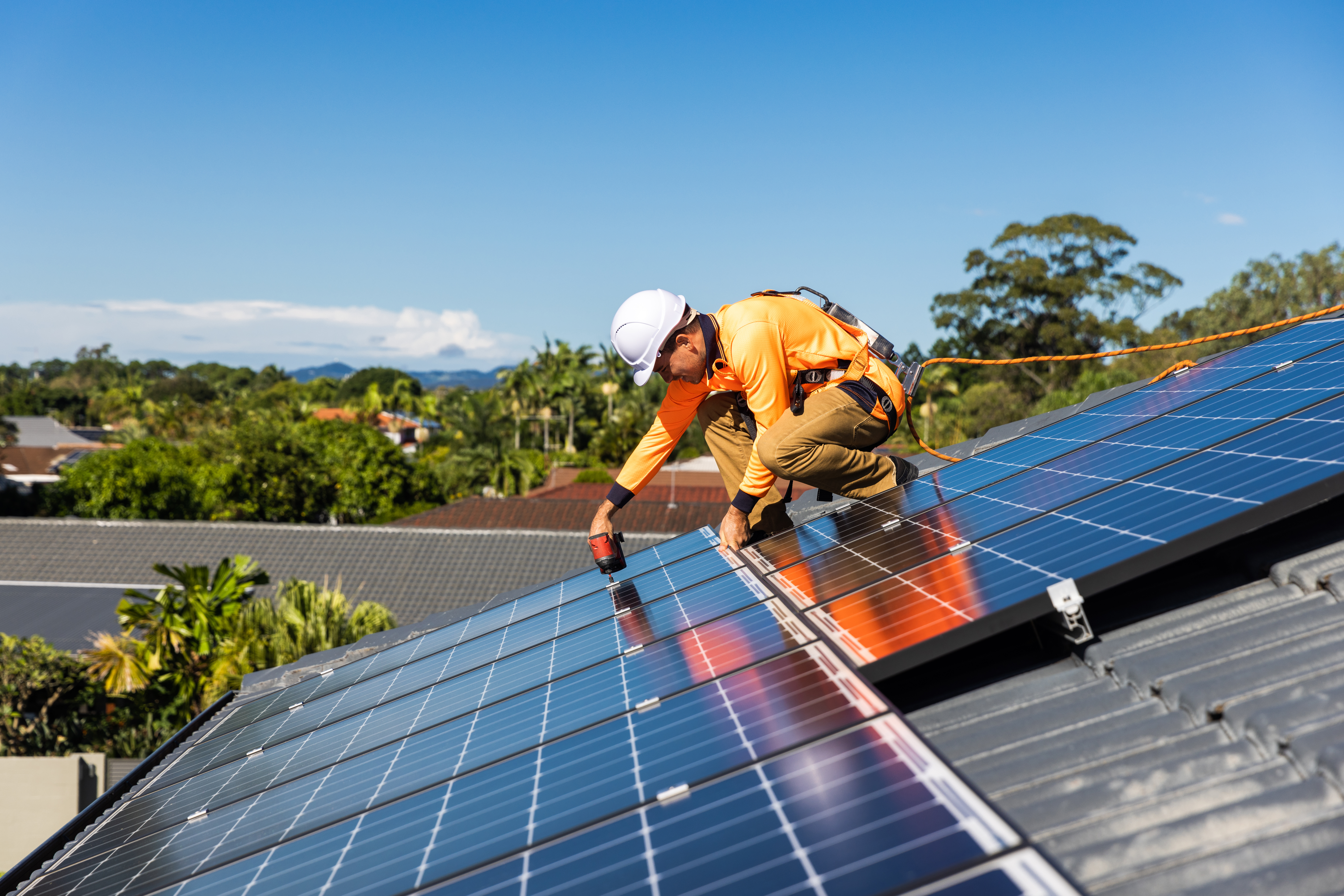 Installation de Panneaux Solaires sur un toit